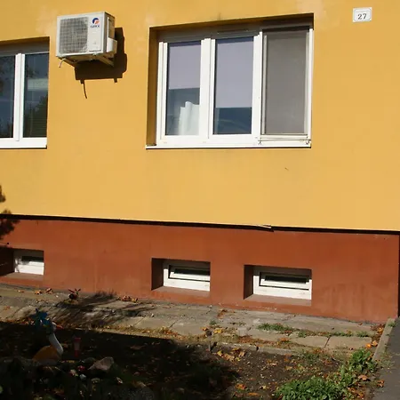 Anna * Százhalombatta
